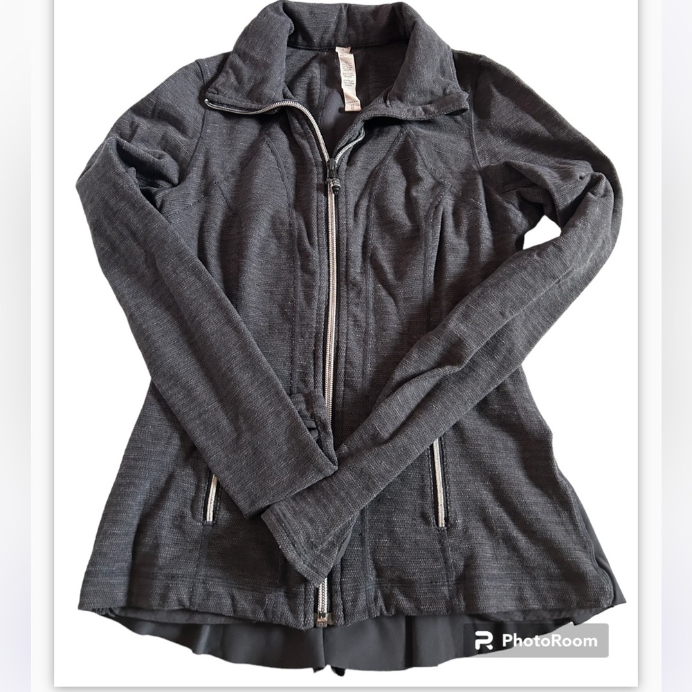Lululemon Ruffle Yogi Dance Jacket Gray pique size 4